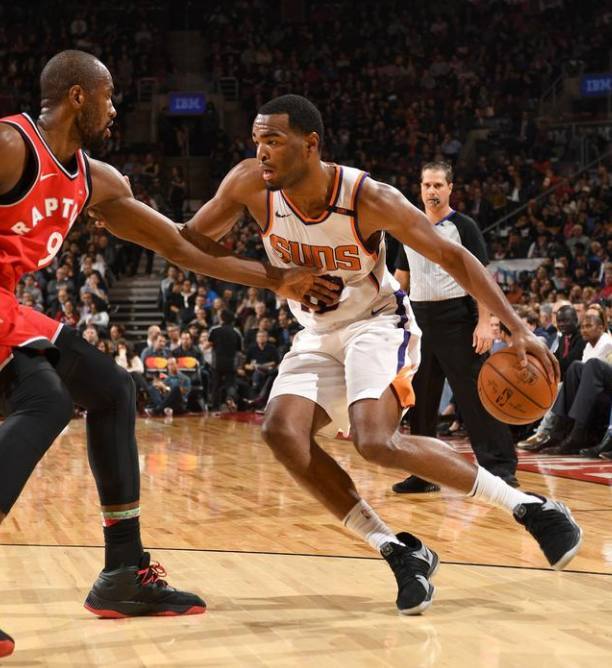 他特别感谢 他特别感谢