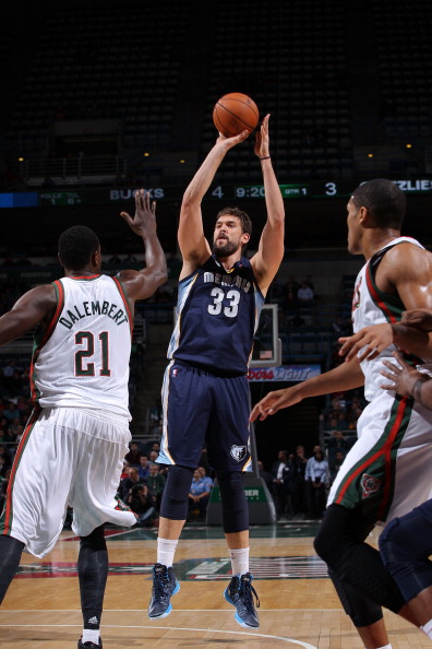 出两侧增援 出两侧增援