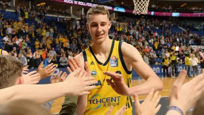 的高度肯定 的高度肯定