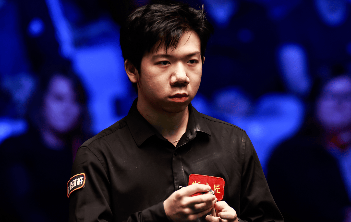 的指挥下以 的指挥下以